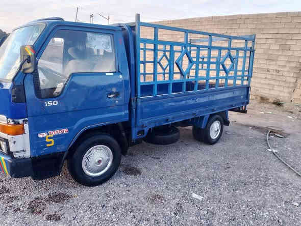 سلام عليكم
داينة لبيع

موديل 95

محرك بنزين 3y

رقم ديالى بسمي سنوية 29

بلادية لا صبغ لا خياس

سعر 40

***********

مكان ديالى جلولاء
