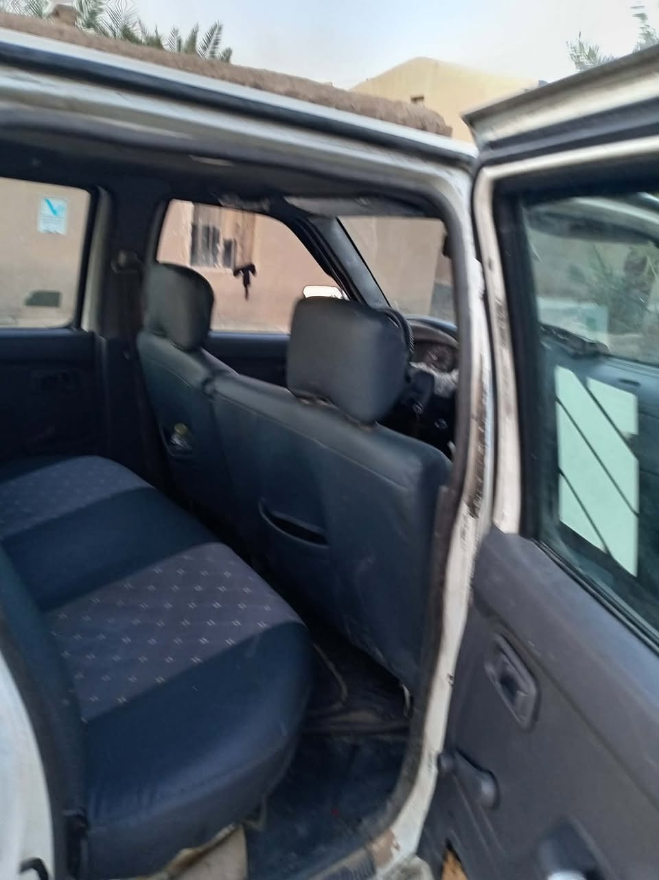 بيكم نيسان 2004  مزاد وزارة الداخليه . كركوك
اوراق كامل 
صبغ عام  مندون ضربه


**إذا كنت صاحب هذا الإعلان وتريد حذفه لأي سبب، رجاءا أرسل رسالة إلى الدعم الفني**