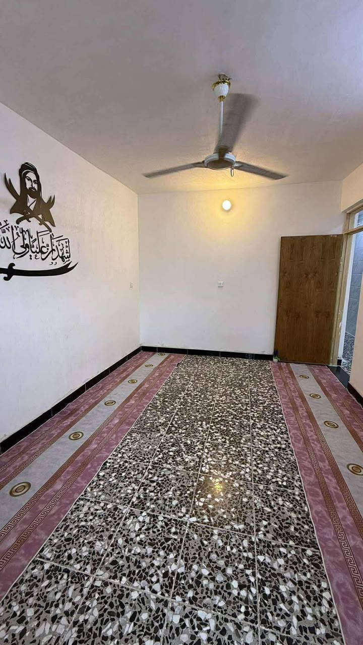 سلام عليكم بيت للبيع زراعي منطقة الانتصار مقابيل مستشفى حماد شهاب
تفاصيل البيت 

_ مساحته 100 متر 

_ يرهم قسط يرهم نقد

_ يحتوي على غرفة مطبخ استقبال خدمات 

_ شارع تبليط أول متدخل منطقة الانتصار 

_ بناء حديث 

_ السعر 49 مليون 

_ لاستفسار اتصل بنا 

***********
