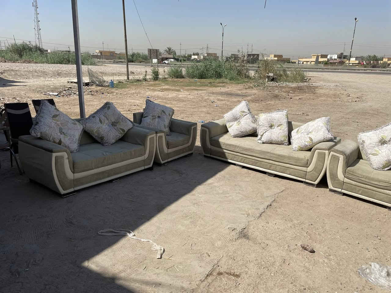 سلام عليكم وصلتنه وجبه جديده الغراض المنزليه المستعمل كلشي متوفر عدنا وبنسب الاسعار العنوان ناحية الوحده قرب سيطرة الج الاتصال *********** واتساب
