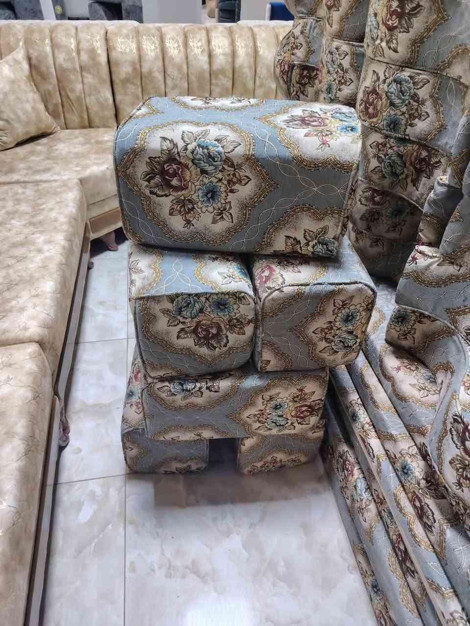 جلسه كويتي 14 متر.. 7 دوشك اسفنج حبيبات مضغوط.. دوشك عالي 7 سم الارتفاع.. ***********.. واتس
