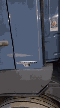 سلام عليكم اتيكو البيع موديل 2018 حجم 15/30 كيره 8نمر مكينه 6سلندر سياره فول مواصفات كامرات حساسات قفل كسل هاف3طكات تخم تاير مشلن عنوان بغداد غير متواجد على الفيس تصال على رقم ***********
