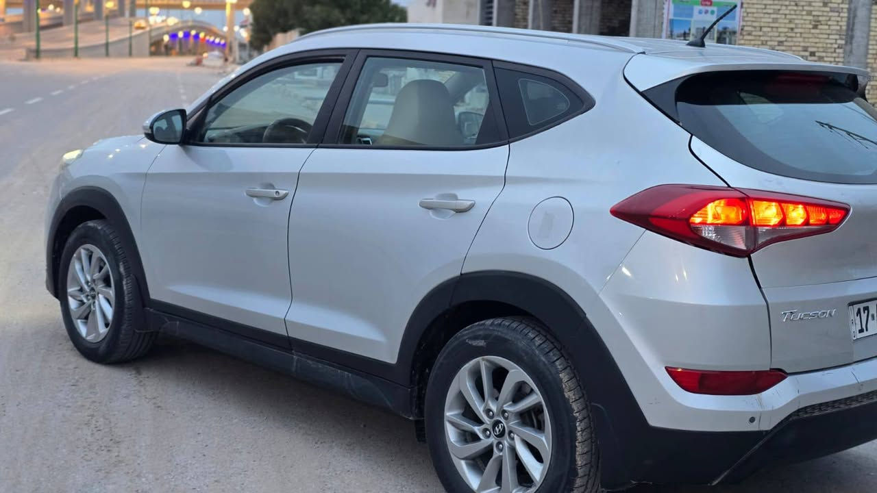 سلام عليكم توسان خليجي  2017 حرة بسمي شاشة كامرة ويلكب تحكم ستيرن تبريد قطعتين لستفسار *********** مكان سيارة سماوة
