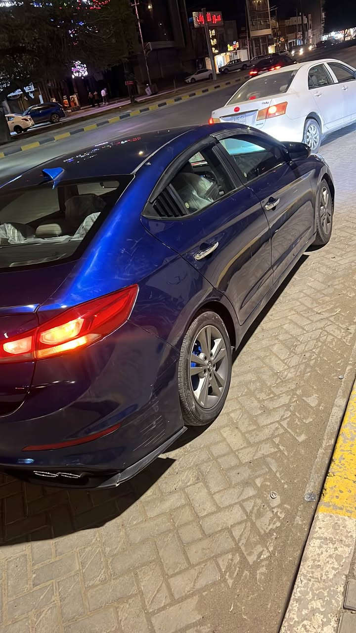 السلام عليكم الانترا موديل 2017للبيع او المراوس السياره بيها قطع صبغ ابيع احزام السياره حلوه وجاهزه كبل للشارع مكينه كير تبريد خير من الله صدرها 90‎%‎ مواصفاتها شاشه جبيره كامره بصمه نقطه عمياء تدفئه كشنات يعني فول عدا الفتحه بسمي يعني تحويل مو وكاله مكانها بغداد *********** بغداد, العراق
