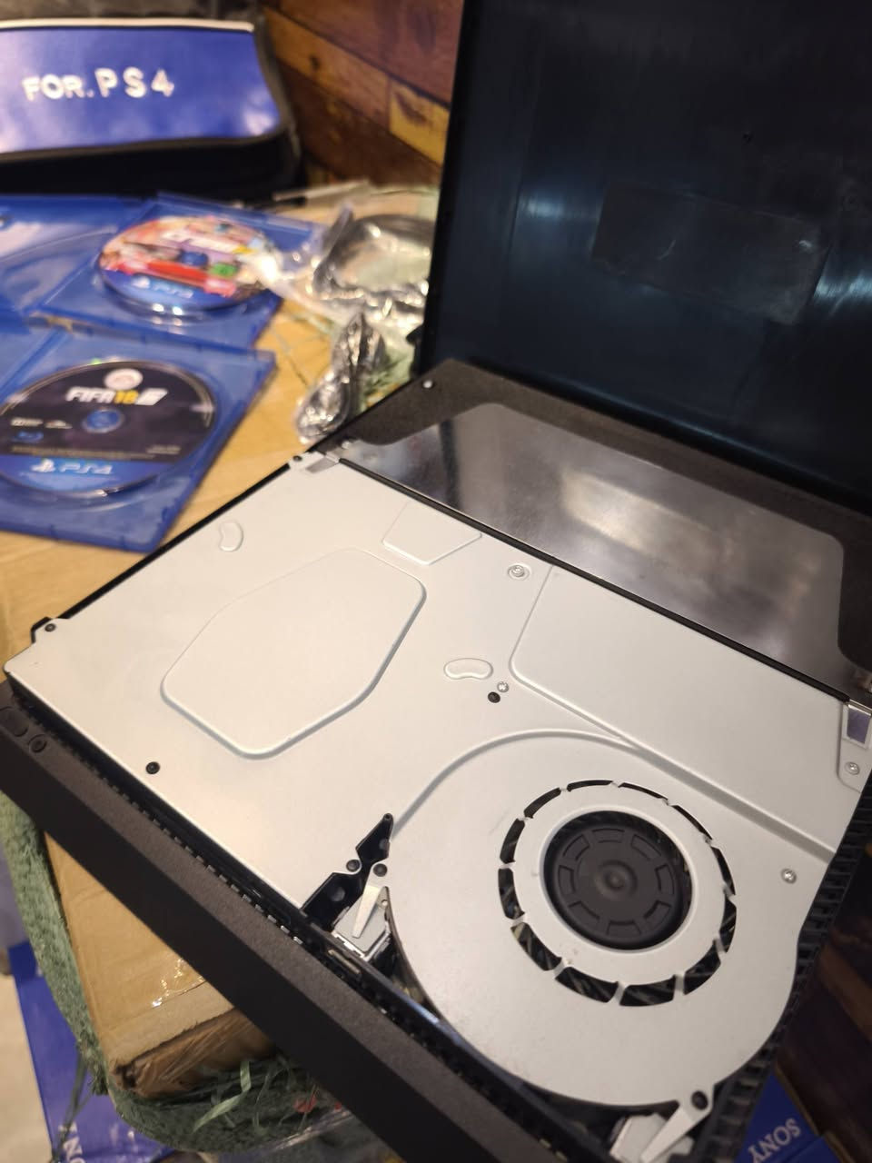 ب225.000 ألف فقط ..
بلي٤ سلم بالة مستخدم نظافة 100% ذاكرة 500 جيجا دبل جوستك تجاري كامل الملحقات مع الكارتون .
تحديث النظام 13.02الجهاز اونلاين مع قرصين مستعملات ٫
THE CREW 2/FIFA 18
للطلب والاستفسار الاتصال بالرقم التالي:-
***********/واتساب
او مراجعة مكتبنا الكائن في بغداد حي القاهرة نهاية شارع الدلفية او المعلمين قرب كرار فون للاتصالات .

متوفر خدمة توصيل بغداد وجميع المحافظات .
