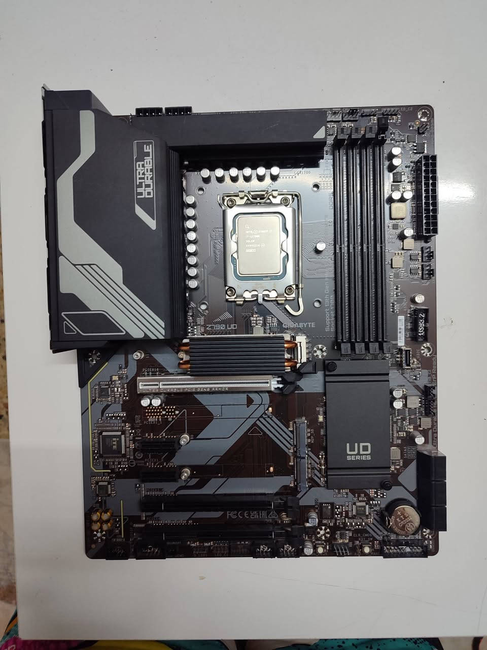 قطع للبيع توصيل موجود
RTX MSI 4060Ti 16G
600 الف 

GIGABYTE Z790 UD AC DDR5
250 الف

M.2 NVME 2T Samsung 980PRO 7000Speed
325 الف

Intel I7 12700K 
275 الف

Cooler Asus TuF 240MM
65 الف

Case Mass Black + 4 Fans RGB
40 الف

تواصل اتصال او وتساب 
***********
