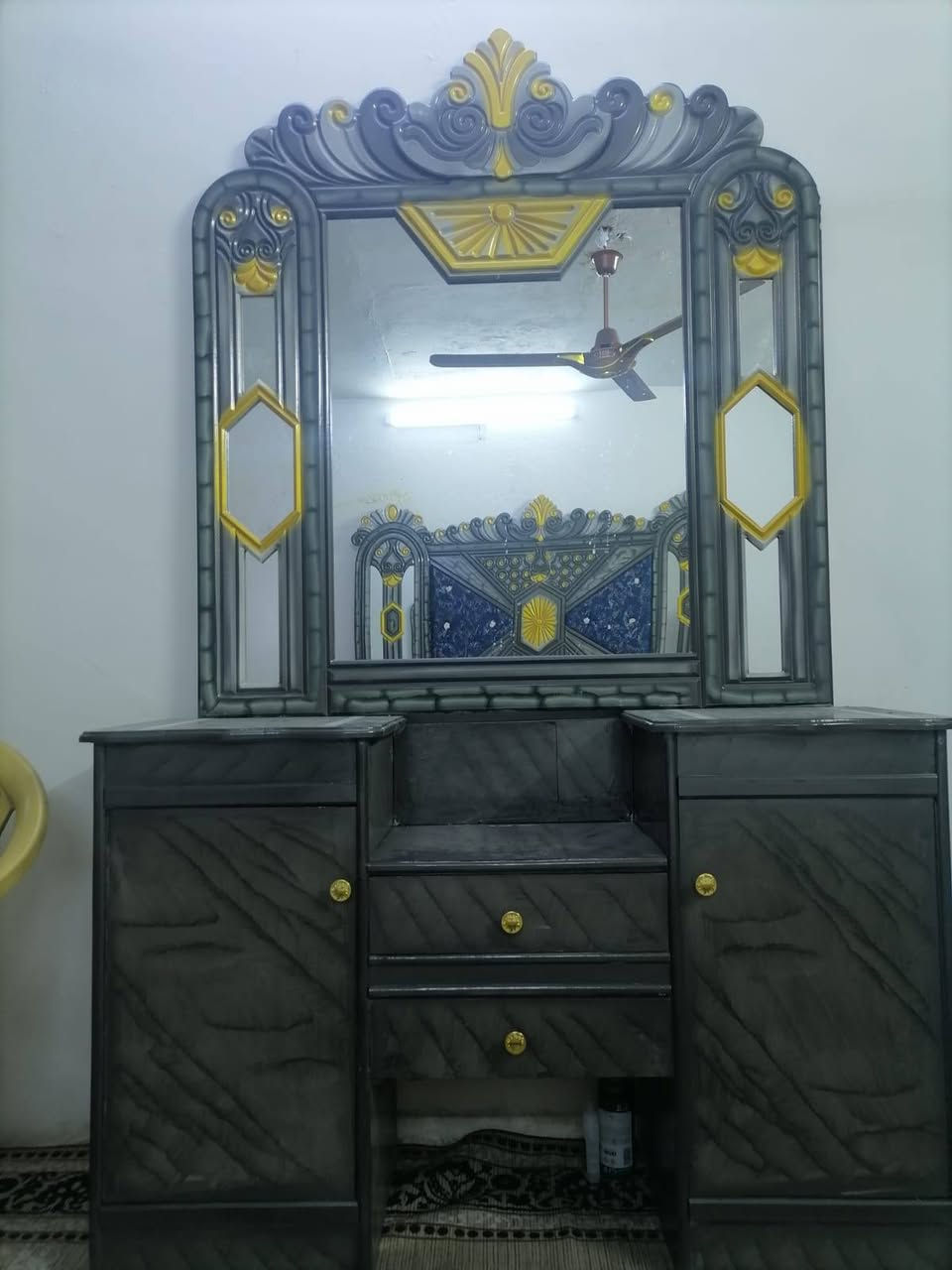 غرف نوم جديده لبيع سعر ٨٠٠ وبيه مجال
بغداد حي العامل
***********
