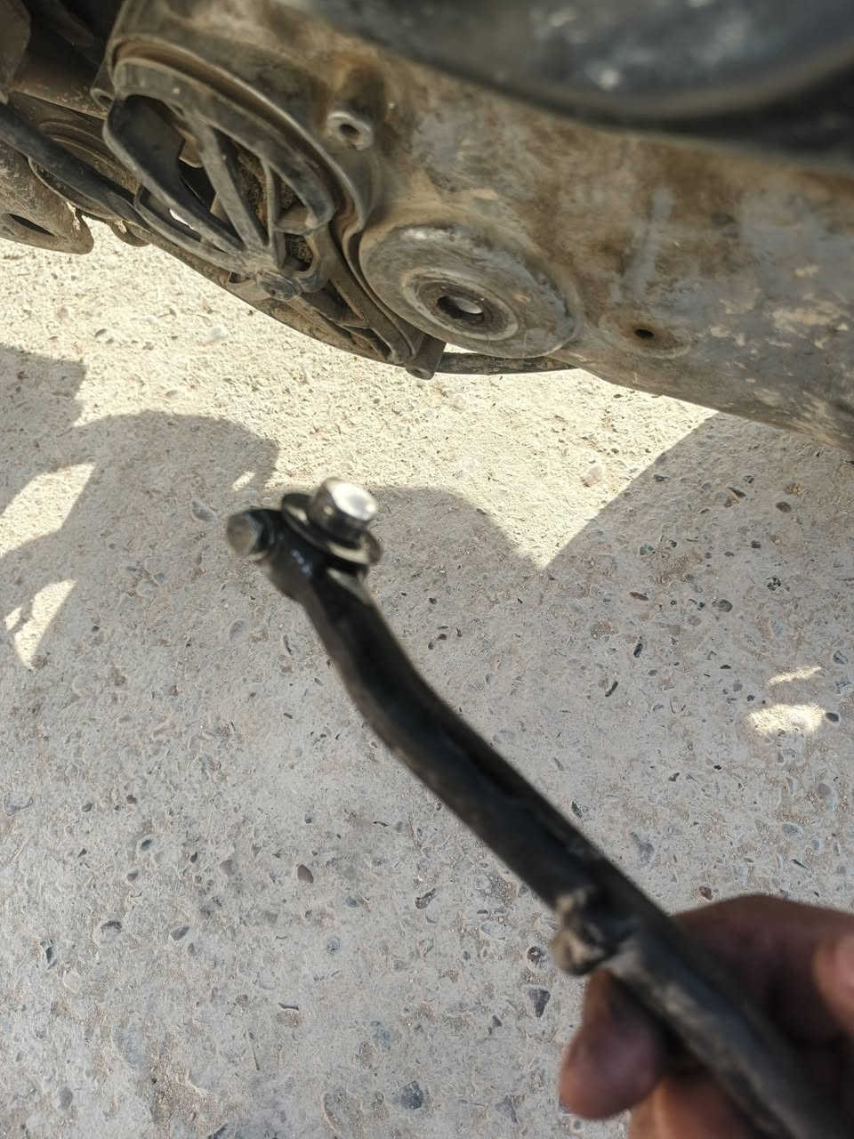 السلام عليكم دراجه سكنز ثعلب للبيع الهلال طك عندي وسلف مرات يدير ومرات لا بس عليهه مكينه تخبل والله العظيم  واذا تريد  جيب هلال وياك وغراض موجوده نشدهه سوا سعرهه 225 العنوان الحميديه الرقم ***********
