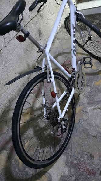 السلام عليكم .. متاح جاينت غني عن التعريف فول نضافة بحالة الوكالة فريم M .. العنوان بغداد البياع حي الشهداء ***********
