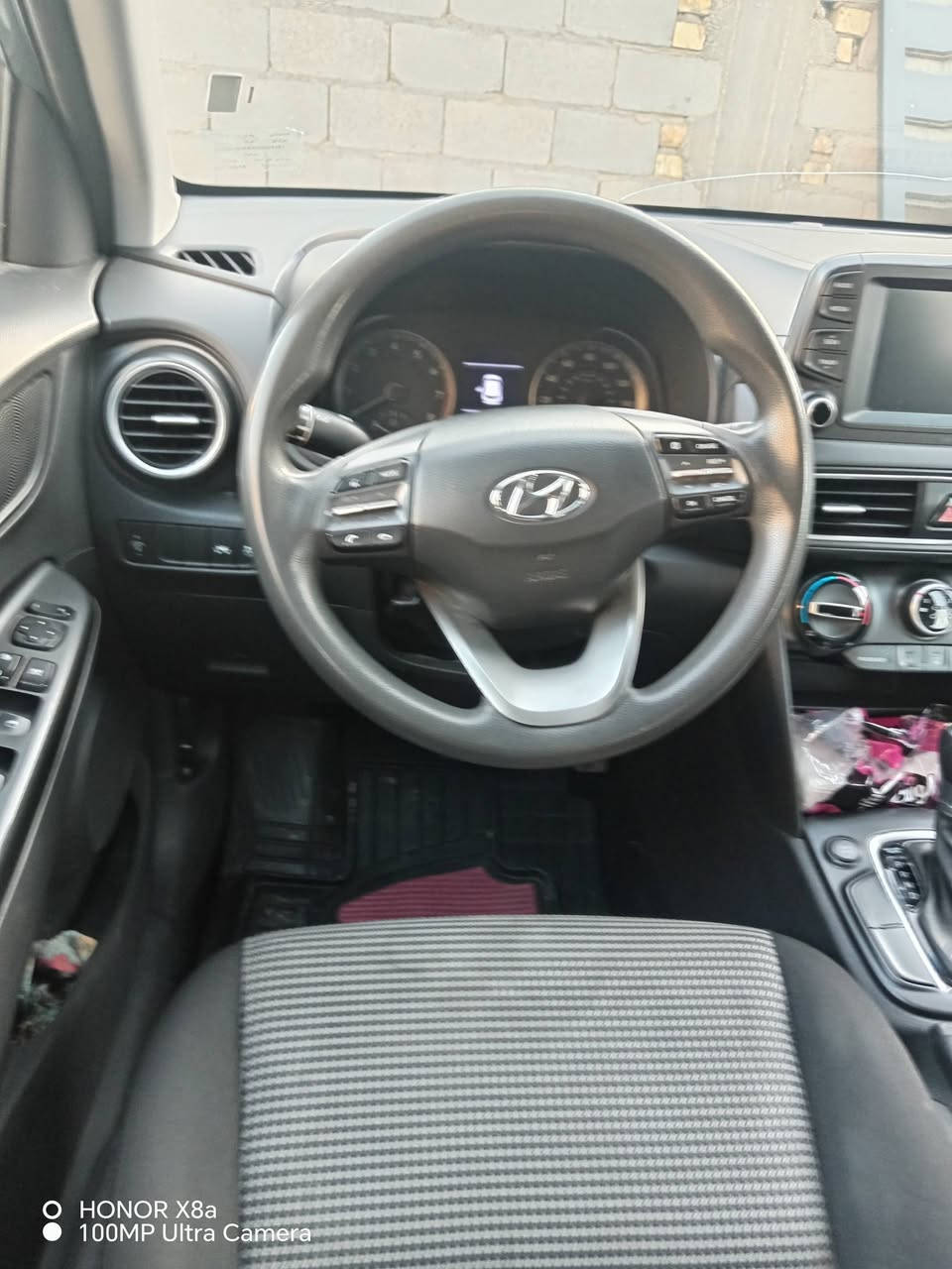 السلام عليكم للبيع هونداي كونا موديل 2020 أمريكي محرك 2000 دوش حادثهه قبق الجنطه مصلح والدعاميه الخلفيه مبدله فقط  بدون دواخل ماشيه 58 ألف كير ومحرك خير من الله السعر150 $ للاستفسار الاتصال على الرقم *********** /*********** /***********.
