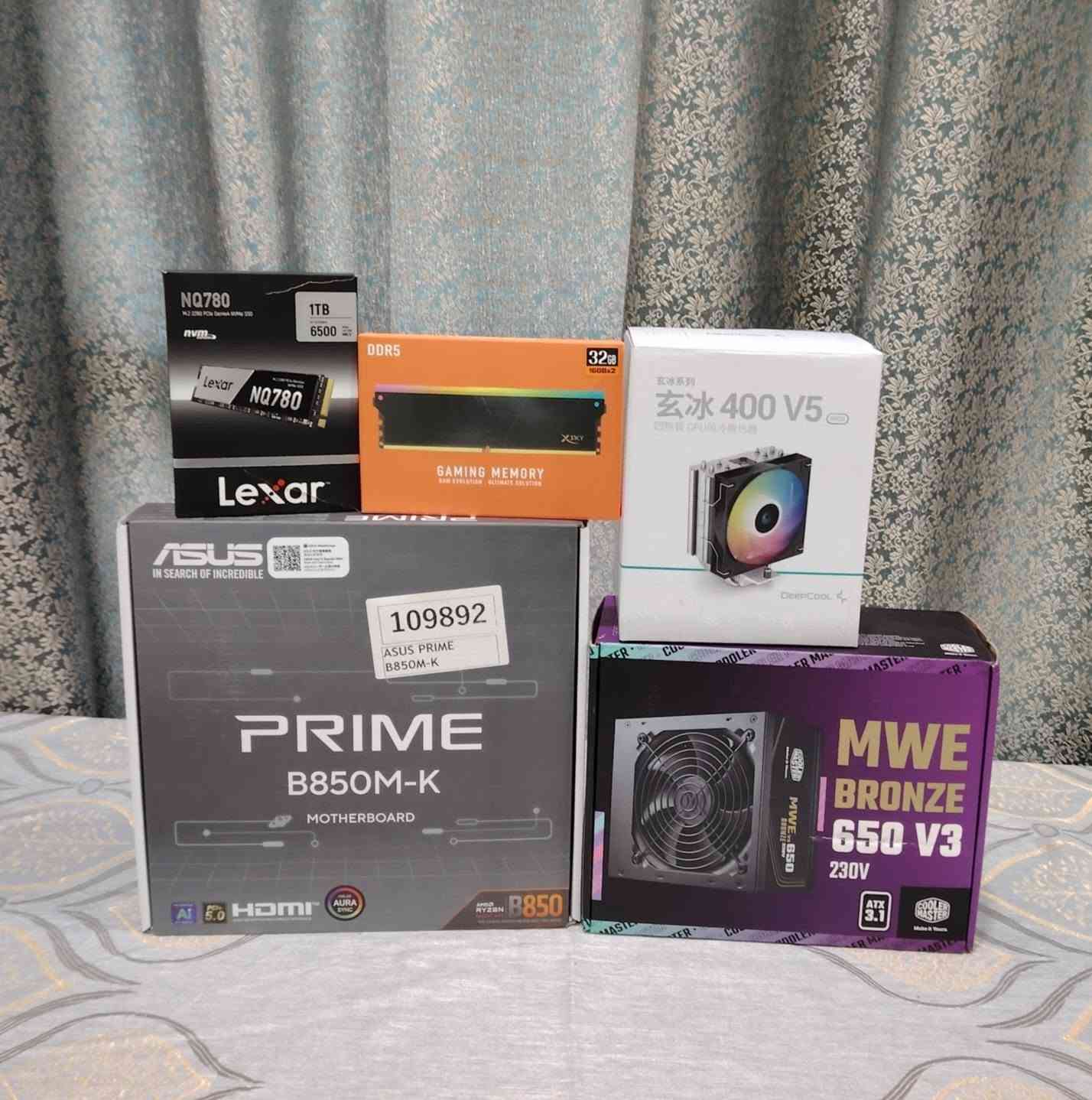 كيس مستعمل قليل جداً السعر 1,625,000
CPU R5 7600
GPU RTX 5060  
RAM 32GB 6000 CL30 DDR5 RGB 
 B850m-k DDR5 ASUS PRIME 
M.2 1T LAXER NM790 GEN 4 
POWER 650W CROSAIR MWE BRONZE V3
Deepcool AG400 V5 ARGB Single
CASE ANTEC CX300 ARGB BLACK 
Windows 11 Pro Original Key


**إذا كنت صاحب هذا الإعلان وتريد حذفه لأي سبب، رجاءا أرسل رسالة إلى الدعم الفني**