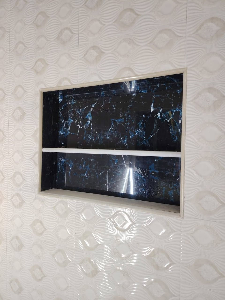 يوجد كادر كامل اتصل واجيك ***********
سيف سيراميك
