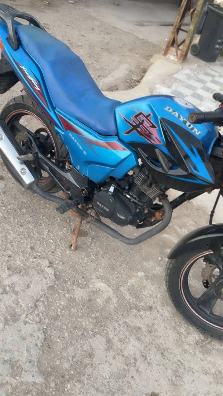 السلام عليكم عيني عندي دراجه بونده دايوان للبيع عنواني واسط قضاء الاحرار وهذه رقمي ***********
