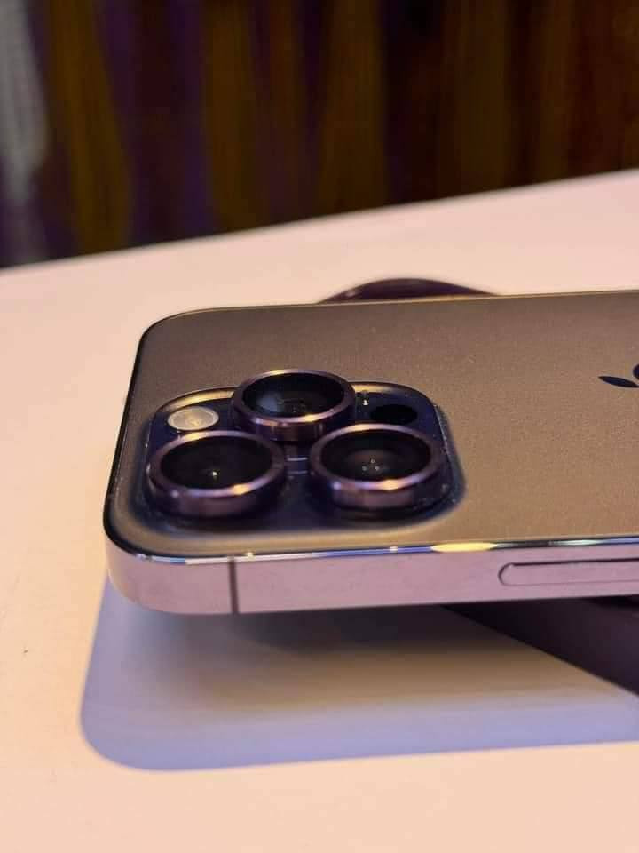 #مستخدم 🔥 خطين بلاد دبل خط كامل ملحقات 🔥🔥
ايفون 14برو ماكس 
اذكره 256 أمريكي
بطاريه 97 🔋دبل خط معلايه 
كامل ملحقات مع وصل ضمان ستبدال 5 أيام عن ايي خلل كارتون مطابق وكيبل شحن 
السعر 840 الف فقط 🔥💯 
#العنوان #كربلاء العرداوي للموبايل  حي العامل سوق الأخير بدايه شارع السبيس مجمع العرداوي *********** ***********
