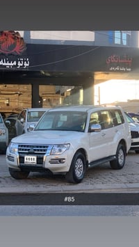 باجيرو • ٢٠١٥ • ١٣٠٠٠٠ كم