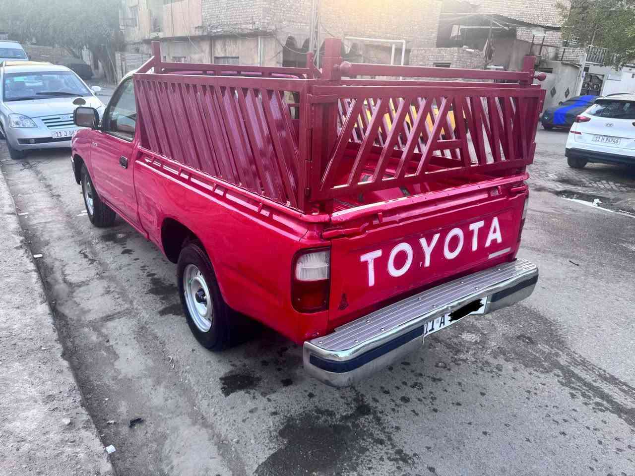 السلام عليكم من رخصه مدير الاكروب 
سياره بيكم ٢٠٠١السياره ابلادي مكفوله مكينه كير اكسل تبريد سياره بأسمي رقم انكليزي جديد هزه جديده تحويل ثاني يوم رقم بغداد العنوان بغداد مدينه الصدر رقم الهاتف ***********
