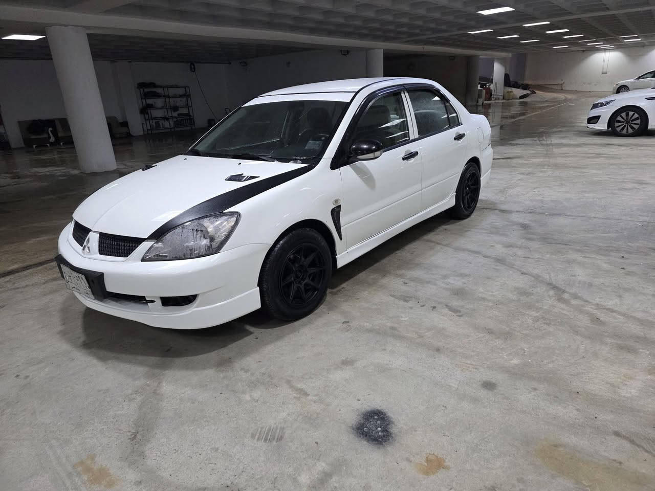 لانسه ر مودیل‌2011مه‌کینه گه وره گی‌ر و مه کینه لوک بی عه یب و به شه رت چوار تایه و ده بل پ سه در لوک بی ته قه و ره قه سه نه وی بلاستیکی اسلی به شه رتی حاسیبه و اوه لیات و مه ده نی و بی کیشه
ژم***********
سعر63
