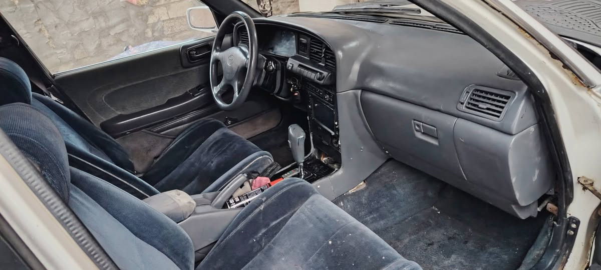 سلام عليكم كروسيدا موديل 90ايسر بلاد مكفوله من ضربه وتبديل كير ومكينه ونجي كفاله تخم تاير باتري جديد حداديه كهربائيات كله شغاله سياره احلا من صور  سنويه ل28 رقم بغداد مشروع وطنيي
سعر 58 وبيه مجال للشراي ولمو شراي لا يكسر بسعر رجاأ 
رقم الهاتف *********** مكاني عماره
