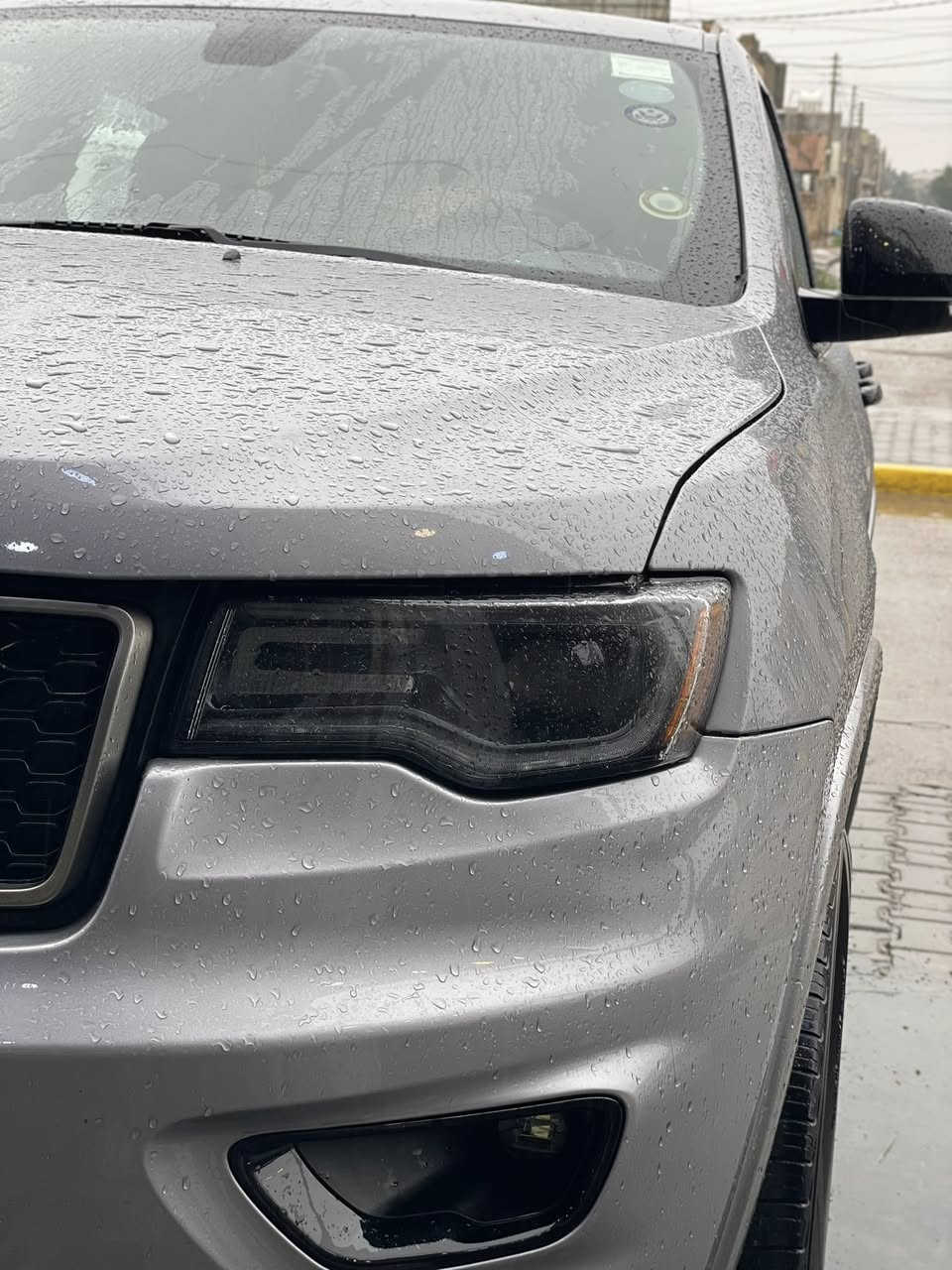 للبيع فقط
جيب ١٤ لمدتت بلاص فول مواصفات ميحتاج اشرح مواصفاتها  محدث ٢٠ 
السيارة دخول كلين اي ضرر مابيها كفالة عامة 
ماعدة شبر بجاملغ الخلفي اليمين بالعراق  مشخوط وصابغينة على كدة الشخط  باقي السياره كفالة كفالة 

سيارة جاهزة خير من الله ربع دينار ماتصرف عليها 

السعر٢٥٥ قفل 🔒 
***********
