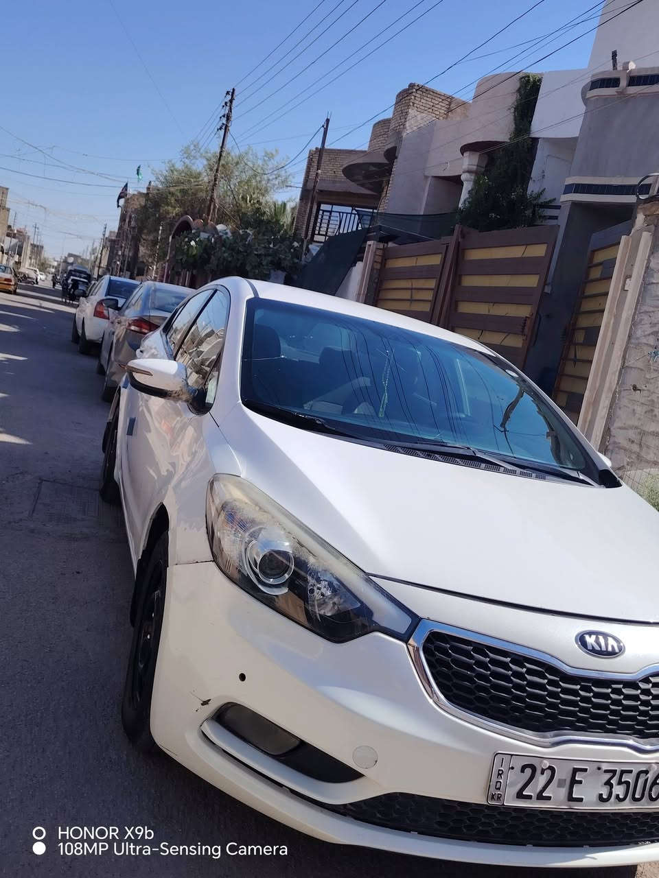 السلام عليكم سيراتوو موديل ٢٠١٤ خليجي تخم تاير جديد بالجيس تبريد ثلج وياله جدد كير مكينه خير من الله بشرط اذا سمعت دوانز ترجع السياره والبانزين كله عادي شلعه او معدل يخبل ودك جرص بال 120 مكينه ١٦٠٠ دوش بيها خشم الجاملغ ع كد اقل من شبر صبغ او بيها ربع الباب مال صدر بيها صبغ بس بدون اي داخل والله السياره مال بيت او صدر امامي خلفي كله جديد السعر 104 ماصور اكو هيج سعر بهيج نضافه مكاني المحموديه *********** هاذا رقمي
