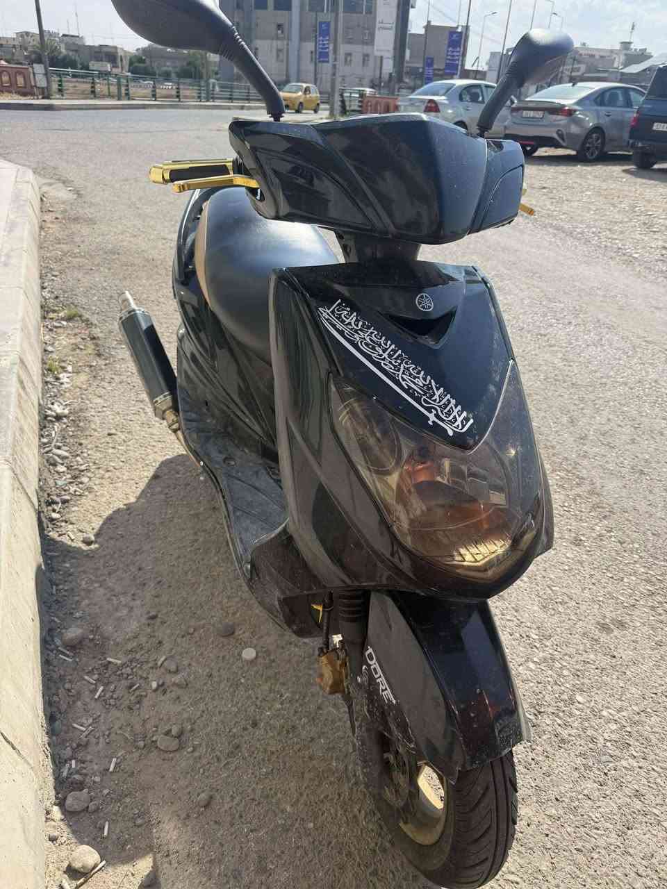 سلام عليكم سكنس فحل للبيع
محرك مفتوح مره وحده بس ادامه على ايدي كلو بلادي 
الدراجه عليها صينيه و فج 4 بساتم رياضيات اصليات مال تفصيخ و صالنصه كاربون فايبر فتحتين طرب على كل طرب الدراجه شغاله كامل و نا بيها كل نقص فقط باتري لان الديره مال سلف ثكيله سعرها 800 و بيها مجال حلو للشراي للاستفسار خاص او عل رقم *********** و بي واتساب الشراي يشلع عيوني و المو شراي لا يتعبني و تحياتي الكم
