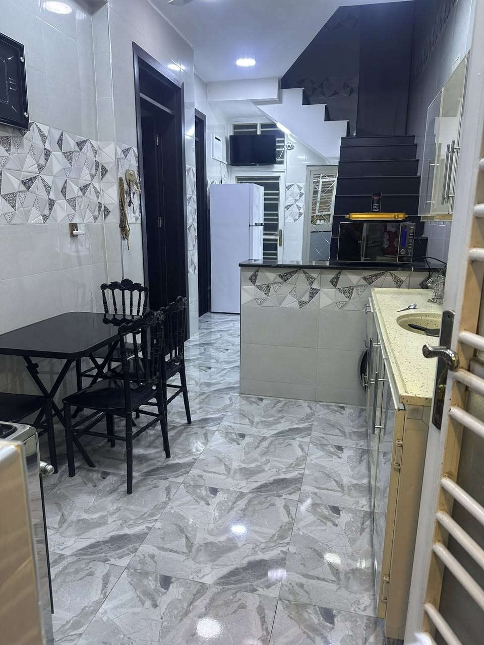 بيت للبيع طابو زراعي الزعفرانيه حي الربيع بيت البياع مساحه 85 واجهه 7 نزال 12:50 طابق واحد بناء حديث السعر 92 لاستفسار ***********
