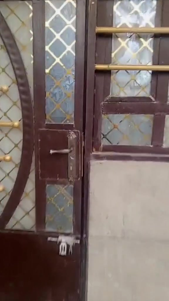 دارللبيع150مترفي حي المهندسين واجه7نزال21 بيت كامل***********

