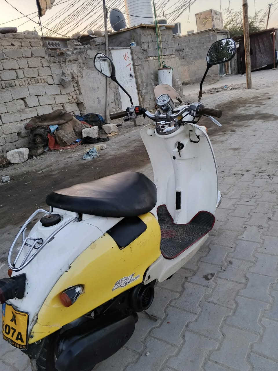 كلاسك عبد الحليم مكفوله من كلشي شلعه ومعدل كهربائيات كله شغاله سلف هندر لايتات كامله ماببه اي نقص 225 بيه مجال ***********
