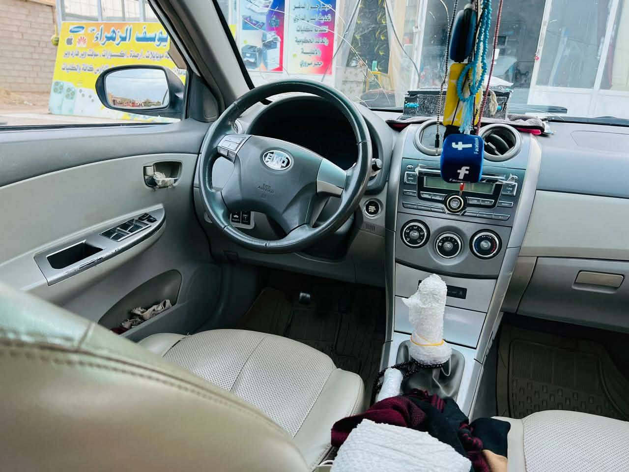 بيوايدي ١٣  سنويه ساقطه محرك ينقص بيها جاملغ مع تعمير بالجاملغات أثر خياس مكان الصويره سعر ٥٢ مكلف بالنشر للاستفسار اكثر اتصال. ***********
