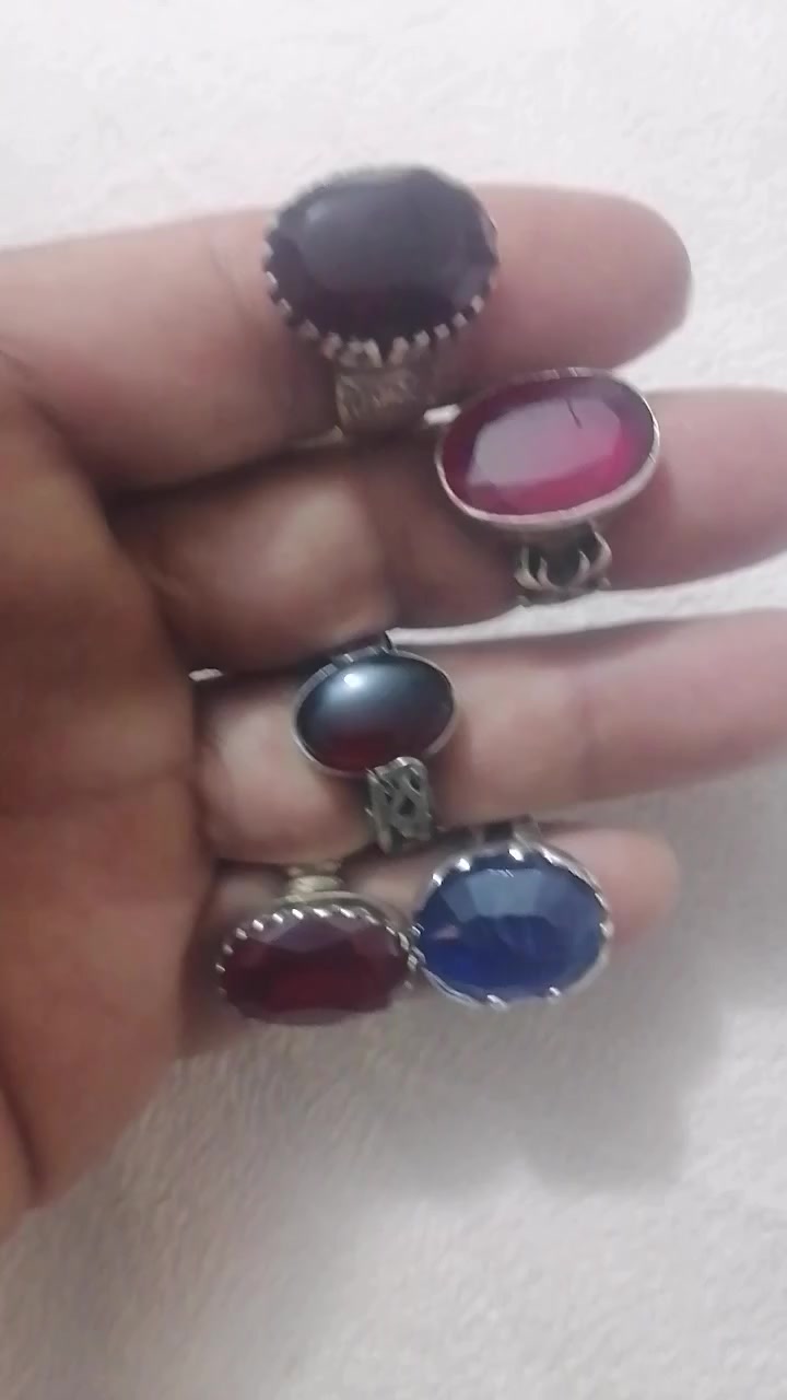 خواتم فضه 925 يماني قطعتين و3 ياقوت قطع مرتبه سعر 250 للكل مكان كربلاء متوفر توصيل 9


**إذا كنت صاحب هذا الإعلان وتريد حذفه لأي سبب، رجاءا أرسل رسالة إلى الدعم الفني**