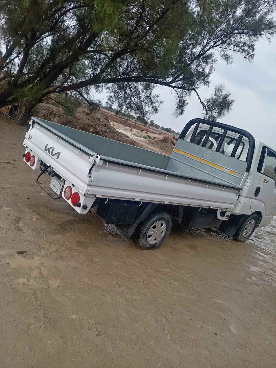 للبيع موديل ٢٣ كفالة عامة ماشية ٤٥ الف سيارة مال جناي رقم بابل *********** 8
