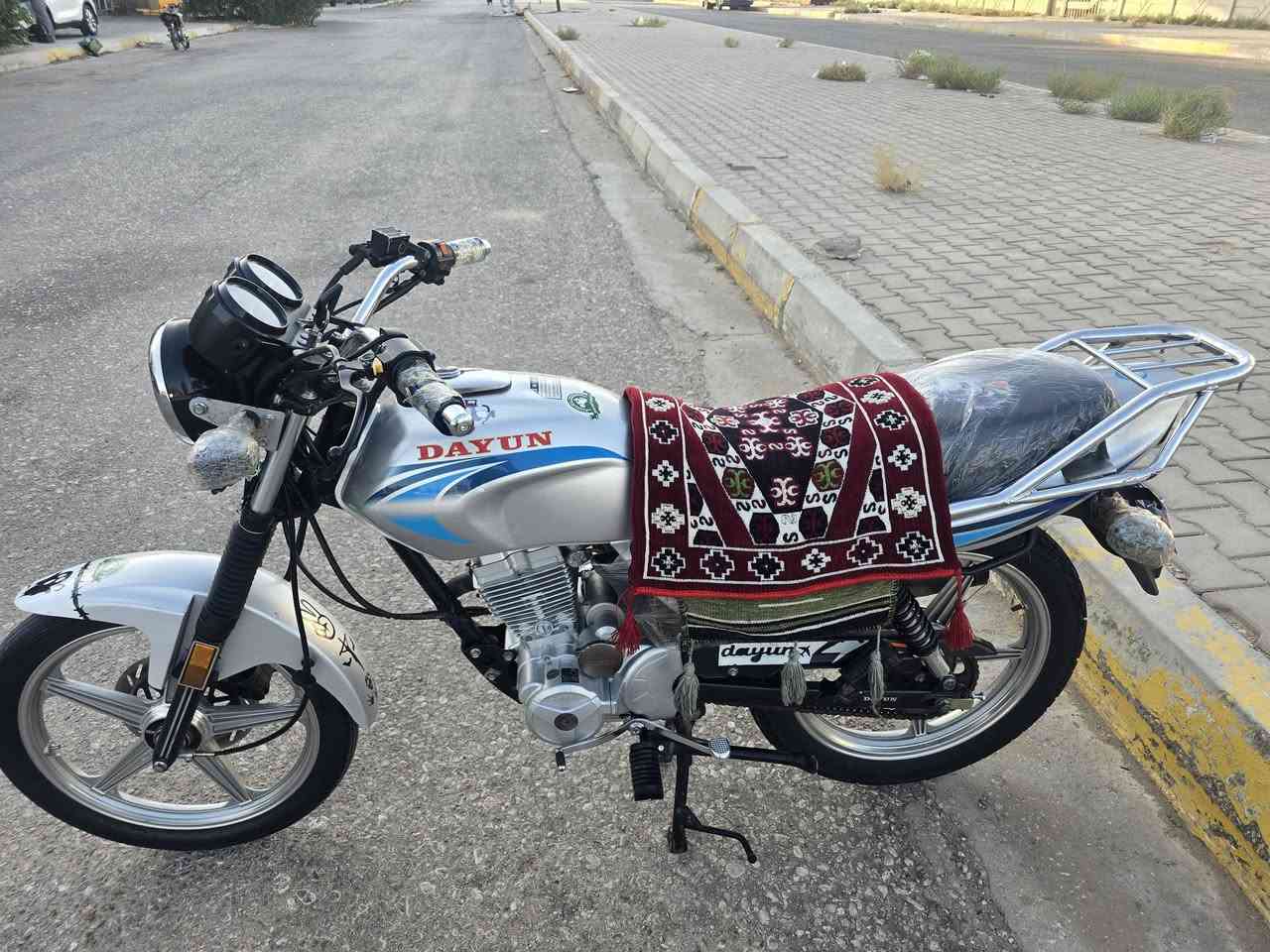 دايوان عضم 2022 طالعه بل 2023 وكيل ثامر خلخال الجوهره
دايوان عضم 2022 طالعه بل 2023 وكيل ثامر خلخال الجوهره اوراق اصليه وكامله وبسمي وصل معرض الجوهره بسمي مباشر شرط تروح كبل ترقم مكينه شرط الفحص برغي مامفتوح بيهه وخرسه تراي ونعومه مال زيرو الدراجه جديده ونضافته كدامكم بلصور رايدها 1300 وبيها مجال بسيط للشراي مكاني كربلاء اليريده يتصل ويدلل بخدمته ***********
