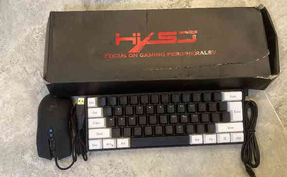 📦 للبيع: كيبوردات عدد (8)
💡 الحالة: جدد وشغّالة تمام ✅
💰 السعر: كلهم بـ 75 فقط
🚗 يوجد توصيل
📞 ***********
