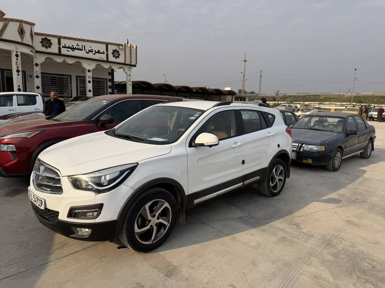 هيما ٢٠١٩
السعر ١٠٥ وبيها مجال
ماشية ٨٥ ألف
السيارة بأسمي 
السيارة كلين كلشي شرط محرك كير طخم تواير باتري كهربائيات كلها شغالة
حساسات مقاعد جلد لونين كامرة محيطية تدفئة تبريد شاشة لمس تحكمات وبعد بيها اهواي مواصفات
***********
