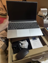 جديدة • غير مستخدمة • فول مواصفات