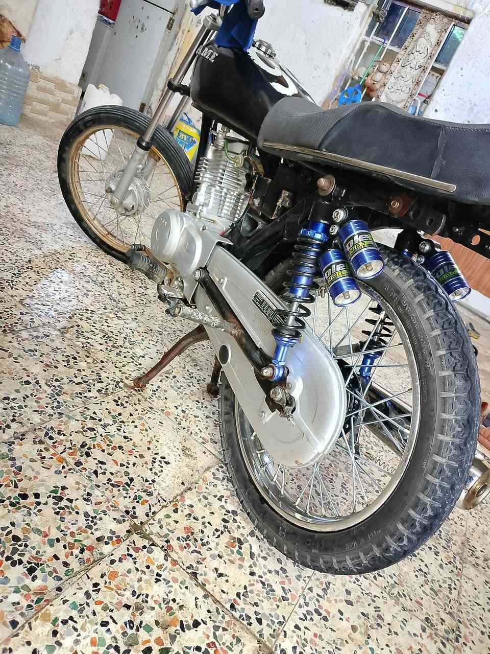 للبيع ما ناقصهه شي ترايك بيهه لنجف مفتوحه شاصي كفاله 
نامه اصلي بدون سعر خاص 
***********
