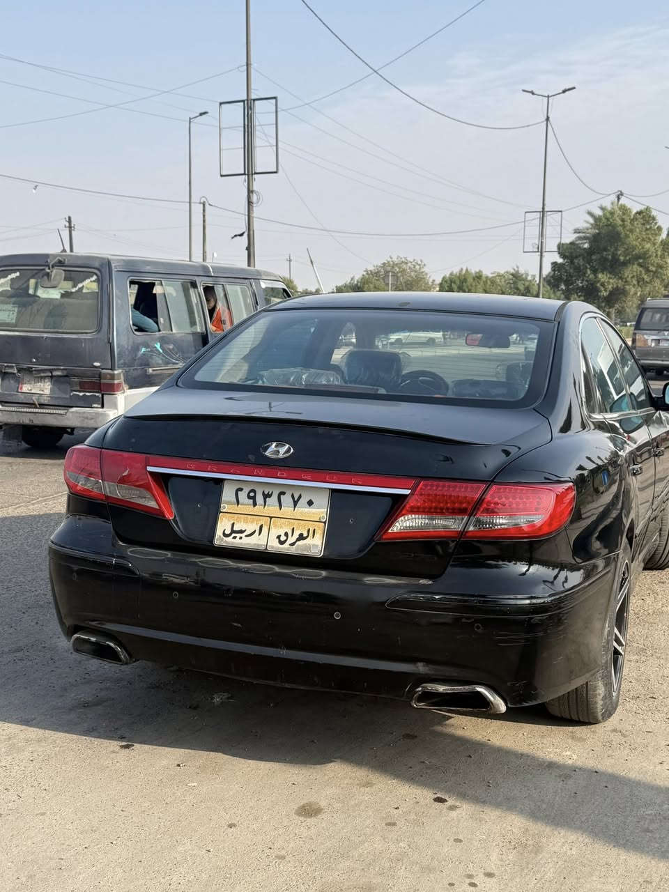 من رخصة الادمن
السلام عليكم 
گراندر ازيرا صالون
موديل 2011
وارد خليجي 
كير ميكانيك 
خير من الله 
محركها 3800v
مثل الساعه ما شاء الله 
صدر بالكامل مبدل
جديد
بيها كعده رئاسيه
مابيها اي نقص
مواصفاتها:
خزن ميموري
كشن كهرباء
شاشه لمس
تحكم ستيرن
ABS
تدفئة كشنات اماميه
Aux
دوشمة جديده مشمشي مطعم بنيلي وجلد
والتحويل مضمون 
***********
للاستفسار اكثر
