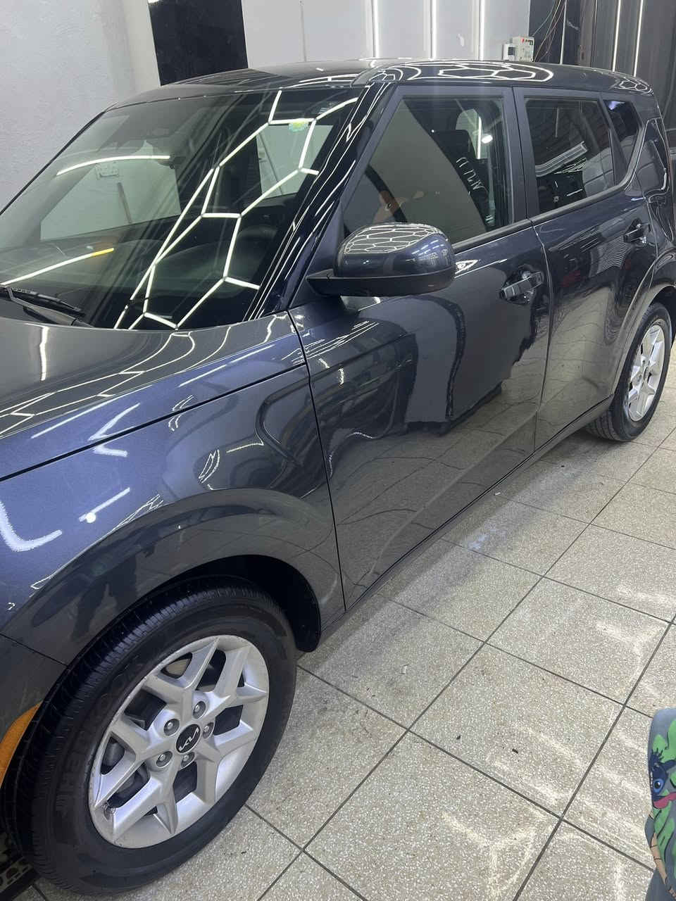 السلام عليكم
كيا soul موديل 2023

بدون رقم منفيس بسمي 

بيها رقم فحص مؤقت 

المواصفات S 

بصمة

محرك ٢٠٠٠

رادار امامي خلفي جانبي

نقطه عمياء 

 ويل كب 

كشن كهرباء 

شاشه چبيره

تبريد شاشه

 تحديد مسار وتوقف ذاتي  

ثلاثة انضمه قياده 

الحادث فقط البيبان وثنينهم اتصلحن

السعر 140

***********
