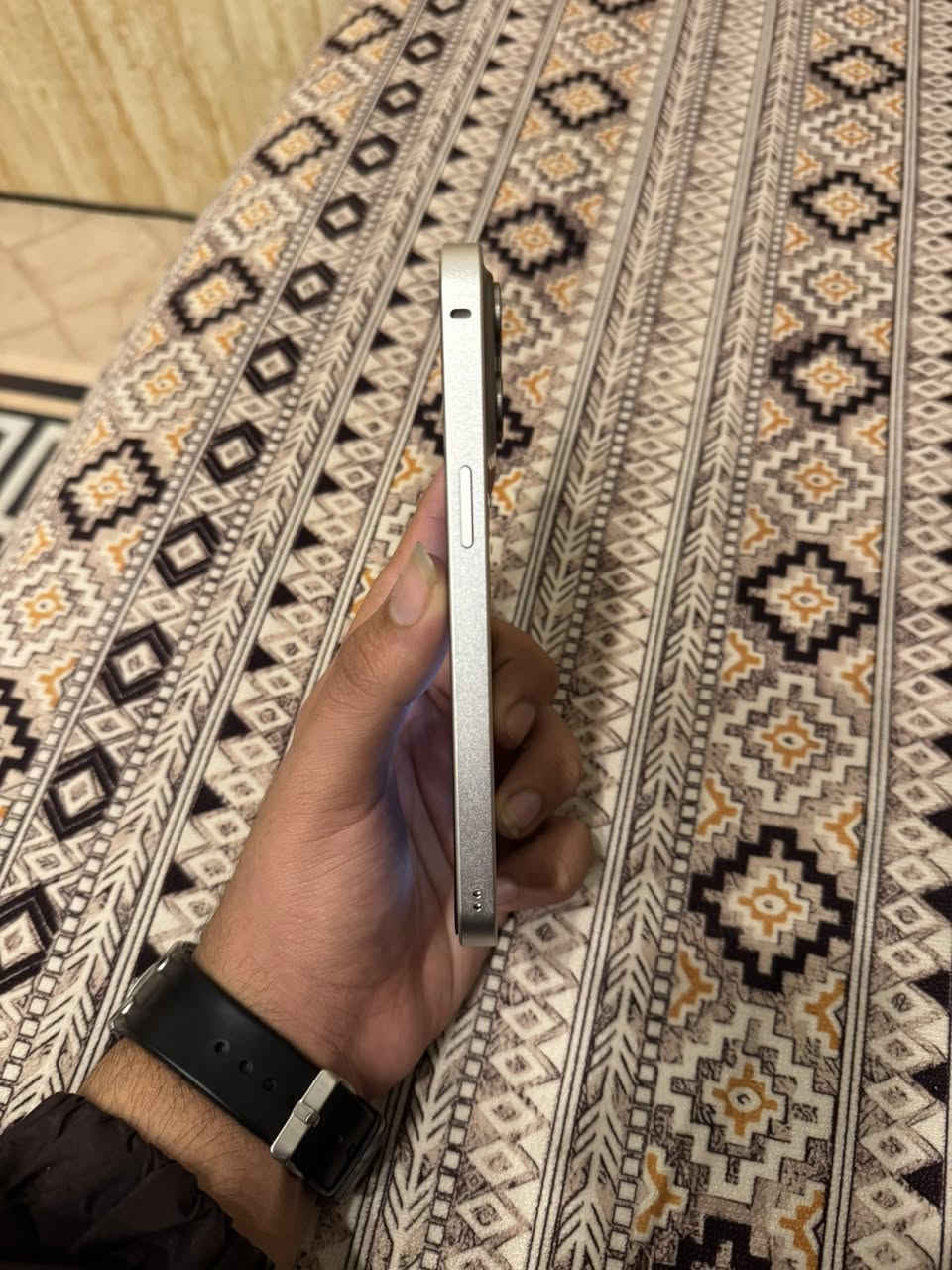 سلام عليكم للبيع أيفون ١٥ برو ماكس ذاكره ٢٥٦ بطاريه ٨٧ مشحون ٧٨٦فقط مبدل شاشه ١٢٠ اي عيب مابي سعر ٦٢٥


**إذا كنت صاحب هذا الإعلان وتريد حذفه لأي سبب، رجاءا أرسل رسالة إلى الدعم الفني**