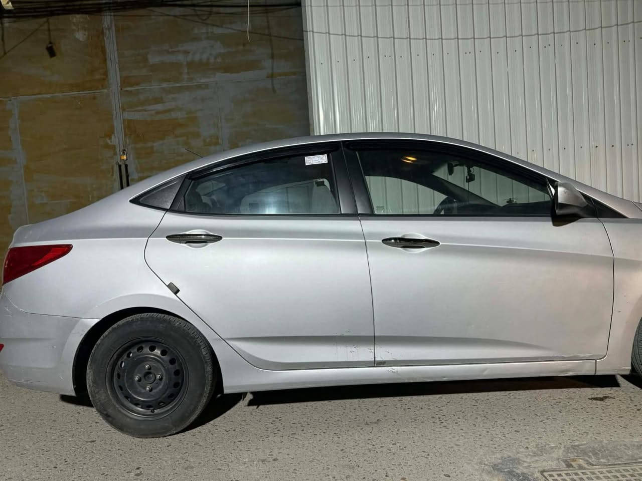 السلام عليكم للبيك هيونداي اكسنت 2013 وارد أمريكي السيارة نضيفه جدا مكينه 1600 كير مكينه لغود شواصي كله مكفول تخم تاير جديد ماشيه 127ميل السعر 88 وبيه مجال اي استفسار التواصل علئ هذا الرقم *********** متوفر واتساب
