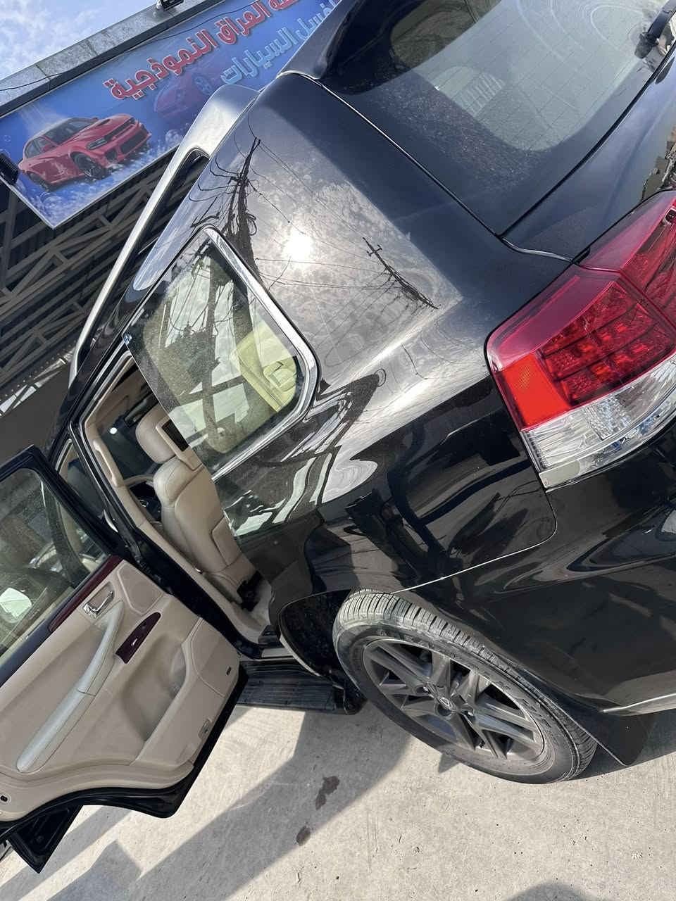 للبيع لكزز اف سبورت مديل 13 ماشيه 150 حقيقي سياره بيه اربع اصابع صبغ والسونار معروض ***********
