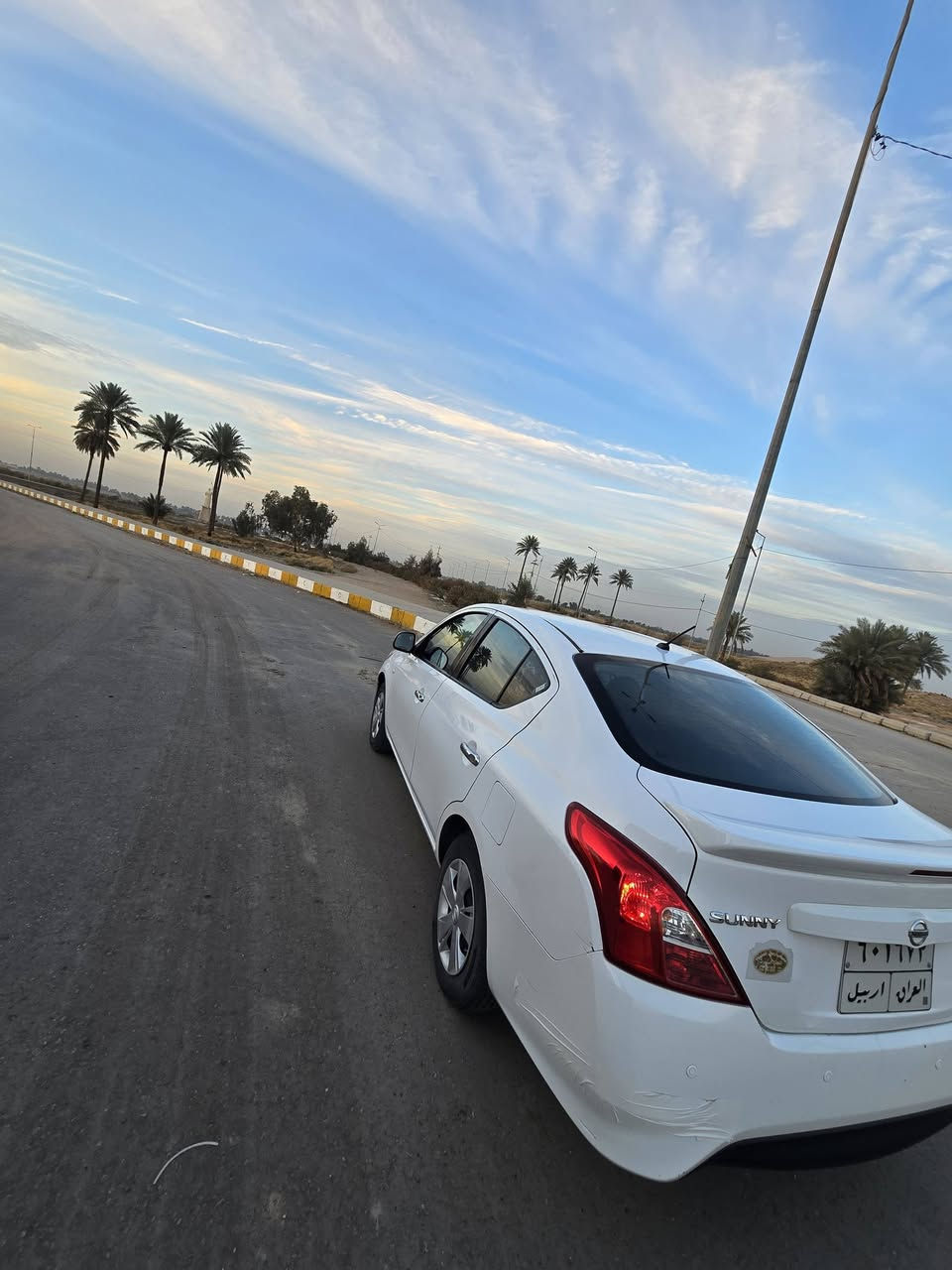 السلام عليكم
صني ٢٠ اربيل 
مكفوله من صبغ وتبديل والبارد بيها طخه مبينه بصوره كد شبر ع وضعها 
كير مكينه تبريد تدفئه كله وضع شركه حداديه تمام 
مكان السياره بابل 
***********
