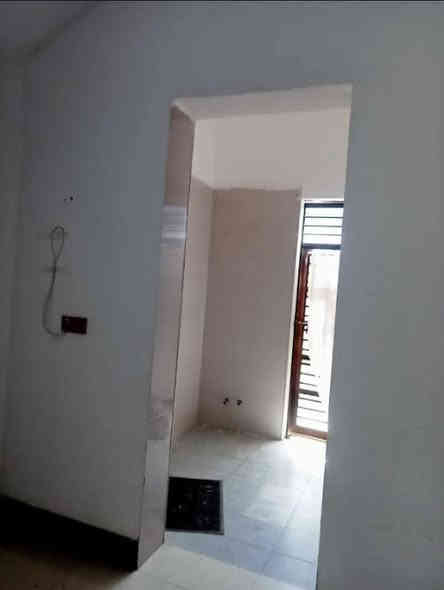 � دار زراعي للبيع
📐 المساحة: 150 متر

📍 الموقع: خنيطله – شارع الجنسية، قريب على بيوت سيد مصطفى

🔹 يتكون الدار من:

 • غرفة واحدة

 • ديوانية

 • صالة

 • مطبخ

 • حمام داخلي

 • حمام خارجي

🔹 الخدمات متوفرة:

 • ماء

 • مجاري

 • كهرباء

🔹 مواصفات البناء:

 • تبليط

 • صب كونكريت

 • طابوق بنات (23)

💰 السعر: 75 مليون

🔄 قابل للتفاوض

📱 المراسلة واتساب او لاتصال 

***********
