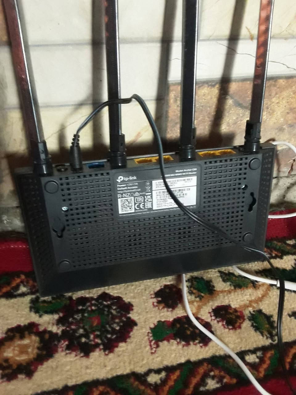 السلام عليكم للبيع راوتر بعدو جديد للاتصال ***********
