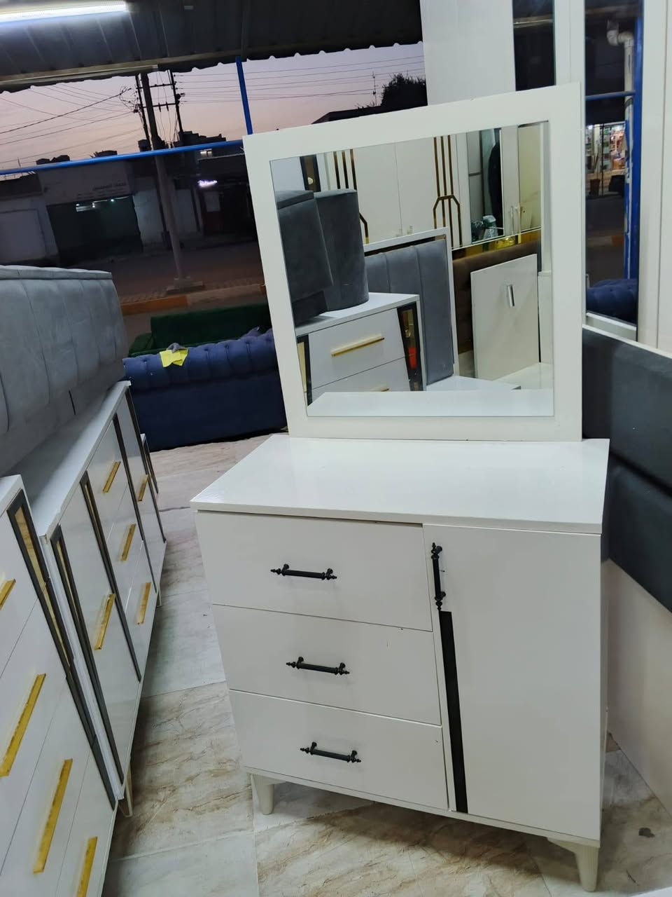 غرفة 6 ابواب 5 قطع
للاستفسار ***********
