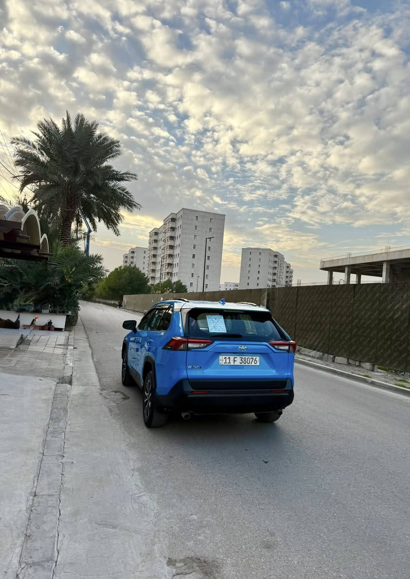 للبيع تيوتا RAV4 ٢٠١٩ فئة LE وارد أمريكي حادثة موضح
بالصور صبغ نص البنيد ونص الجاملغ الأمامي الايسر الدعامية مبدله نفس اللون بدون صبغ 
محرك كير تبريد حجر بيئة صدر كله كفالة 
رقم بغداد الجديد وهزه جديده
حجم المحرك  2500   
ماشية ٧٠ 
رادارات
٣ أنظمة قيادة 
نظام الخرائط (GPS).
المصابيح الأمامية LED. 
مانع انزلاق 
شاشة كبيرة  
كاميرا 
ويل كب نيكل  
نظام كروس تحديد السرعة
حساس ظغط الاطارات
السيارة جديدة جدا وبدون أي نقص ادامة كاملة 
_____________________
العنوان : بغداد /الكرخ   
السعر :  ١٨٣ $  وبيه مجال 
رقم الهاتف : *********** /***********
