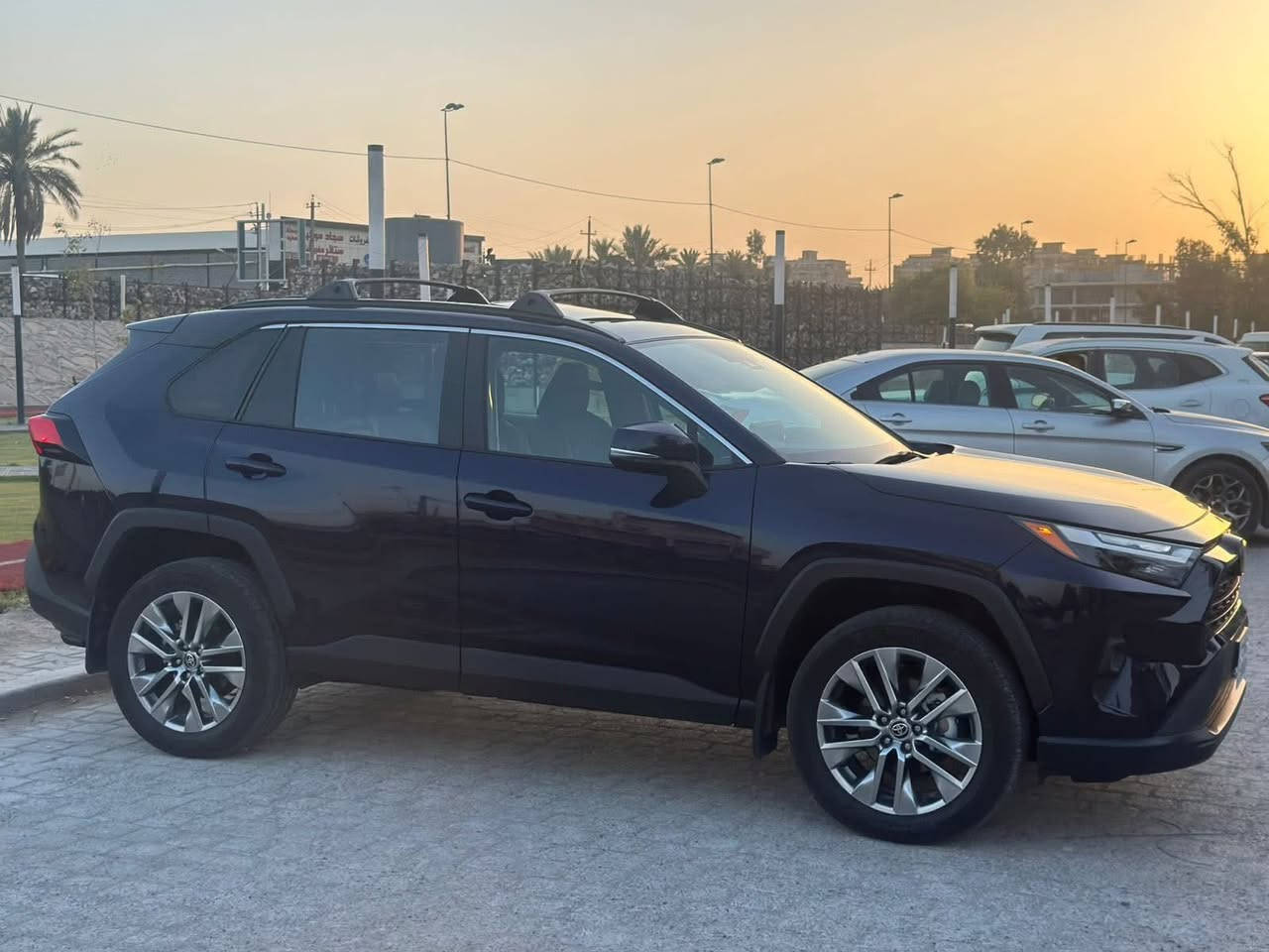 راف فور ٢٠٢٣ رقم اربيل 

فحص هزة و مرور جديد

مواصفات XLE premium بانزين

بصمة / سلايد / مقاعد جلد / تدفئة كشنات / خزن مقاعد / صندوق كهرباء / شاشة كبيرة / كاميرا خلفية / رادارات امامية و خلفية و جانبية / نقطة عمياء / ثلاث نظام قيادة /  …. الخ 

ماشية ١٤ الف فقط 

مكفولة من الصبغ 

حادثها بحافة الباب الخلفية  ( بچم كبس ) 

( تصليح بارد فقط ) 

مكفولة من الصبغ و التبديل ( بلادية ) 
 

صور الحادث مرفقة مع الصور 👇👇👇👇

شرط التحويل او وكالة حسب الاتفاق 

موجودة في بغداد / حي الجامعة 

 

للأستفسار الاتصال 

***********
