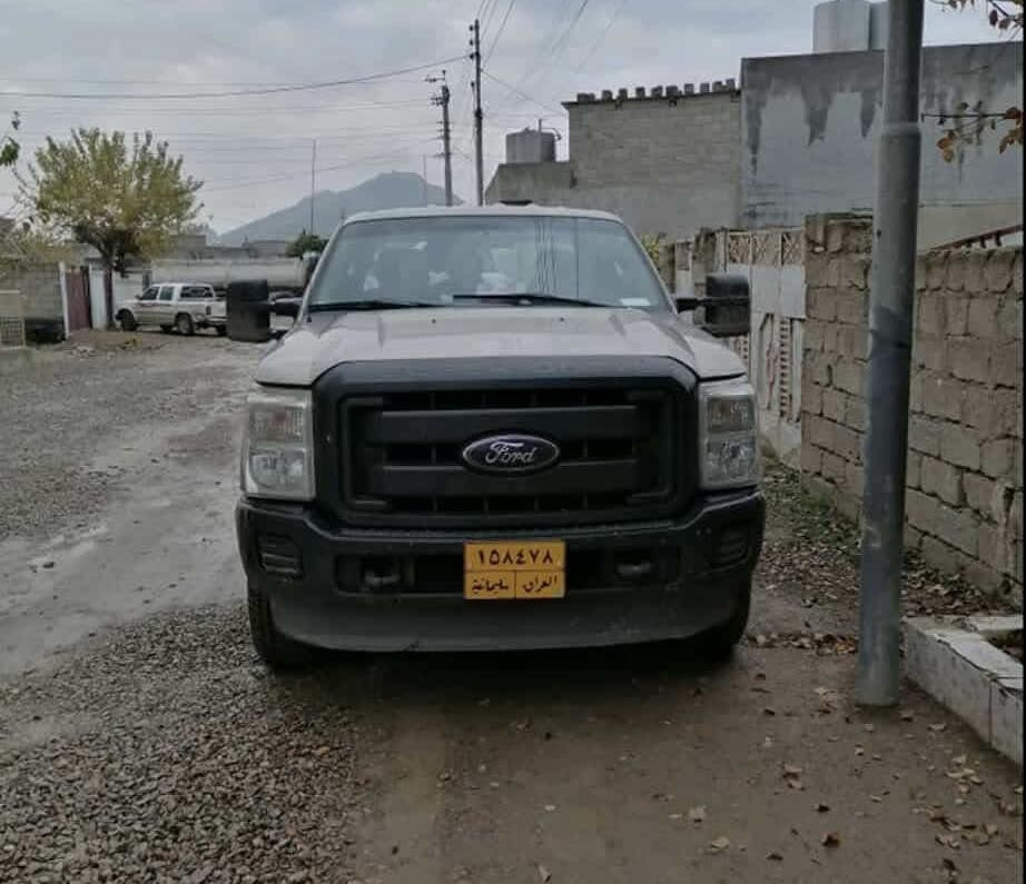 فۆرد ف ٣٥٠
بە نزینە 8بستۆنە حجم مکینە6.2

 مۆدیل 2012 

0750 213 9785 كورك و واتساب
