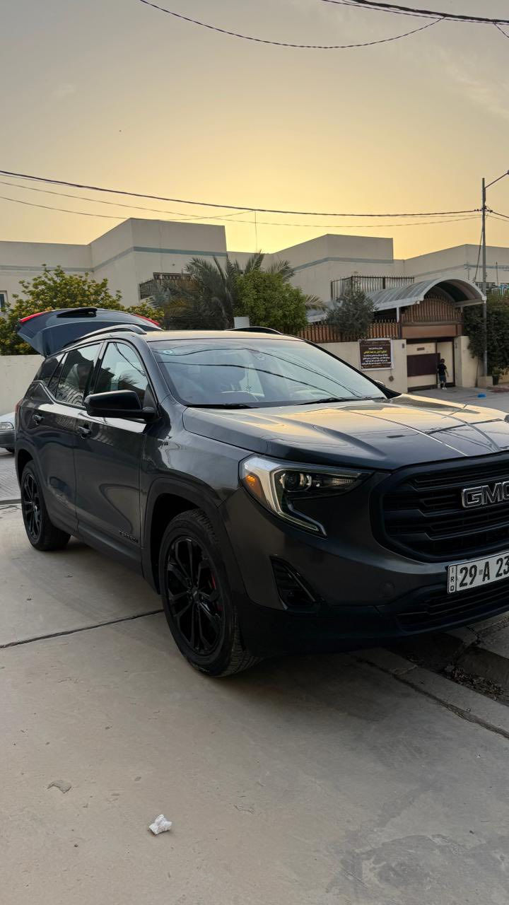 جمسي تيران مكينه 2000T
موديل 2019 فول الفول بلاك  بنوراما  
محرك كير بشرط مامفتوح 
سيارة حيل نظيفة كلشي عل بلاد جديد 
سنوية هزة كلشي جديد رقم دولي الجديد
باسمي السنوية بشرط تحويل وغرامـة
سيارة مابيـها دينار مصرف كامل من كل نواحي
 حادثه جاملغ وبنيد وطخه بل جاملغ الخلفي
مكان السياره كوت مركز المدينه 
السعر 150وبيهة مجال للشراي 
رقم صاحب سيارة ***********
