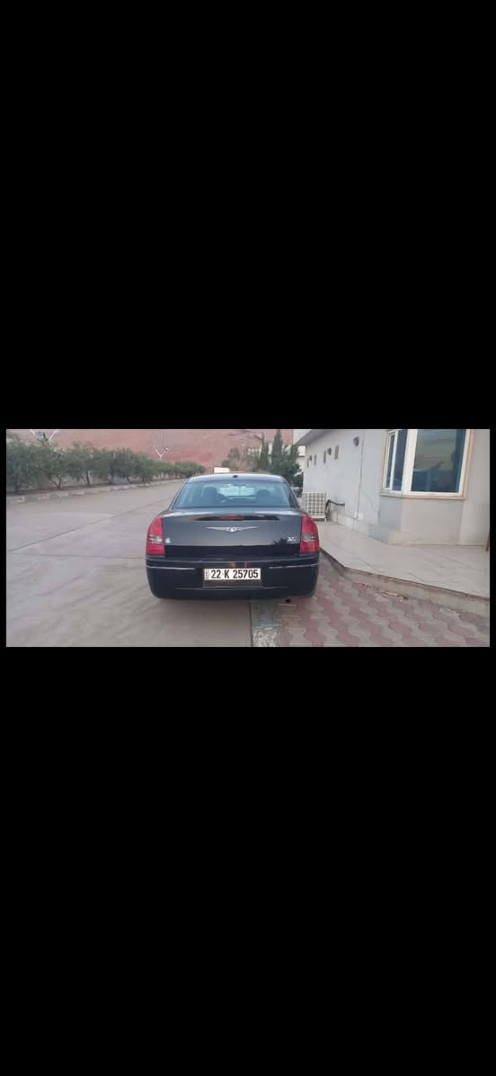 وبامه موديل 2010 محرك 3500 كير محرك شرط تحويل شرط سيارة جاهز مابيه اي نقص صببغ ثلاثه قطع بدون دواخل عنوان موصل حمدانيه ***********
